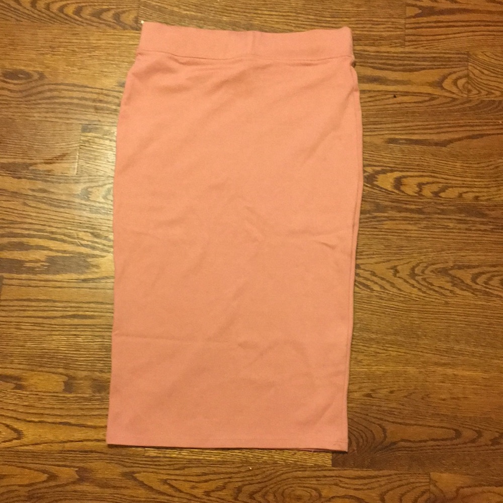 Pink extremely form fitting pencil skirt